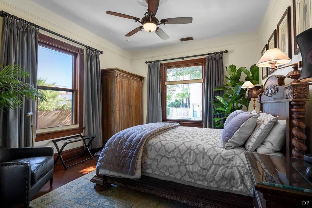 Upscale Downtown Home Walk To Beach Shops Bars 2 Santa Barbara Extérieur photo